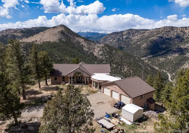 2nd image of 323 Overlook Ln, Boulder, CO 80302 | MLS# IR1066840