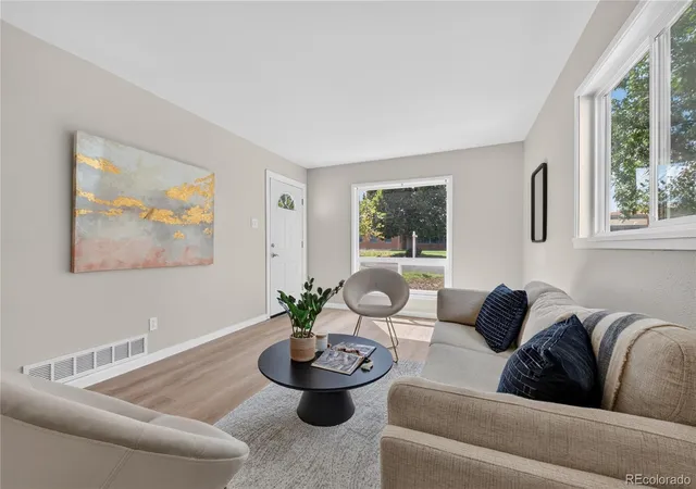 Photo 4 of Single family home for sale at 1160 Vaughn St, Aurora, CO 80011 | MLS# 5765764 | Listing updated on 2026-09-21