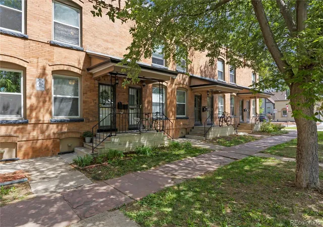 Townhouse for sale at 711 27Th St, Denver, CO 80205 | MLS# 7401679