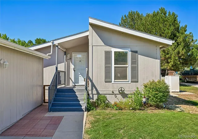 Photo 3 of Manufactured home for sale at 3399 Longview Blvd, Longmont, CO 80504 | MLS# 2411686 | Listing updated on 2026-08-30
