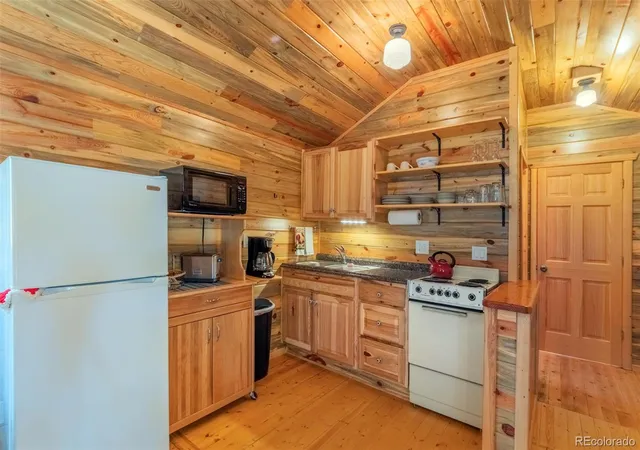 image of 1450 Pine Lane #B, Grand Lake, CO 80447 | MLS# 5356113