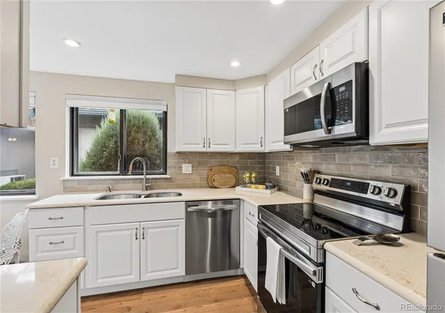 Listing Photo 1 - Condo for sale in building located at 2448 S Victor St, Aurora, CO 80014 - Unit #D