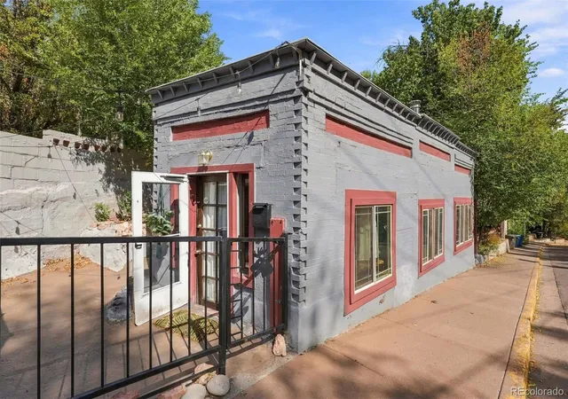 Single family home for sale at 370 Ruxton Ave, Manitou Springs, CO 80829 | MLS# 2732974