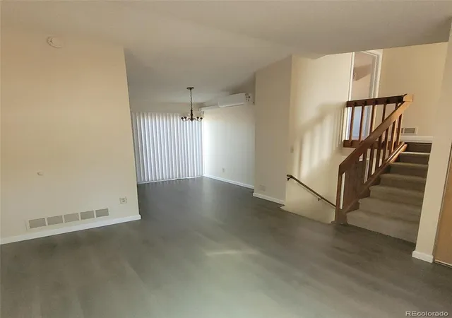 Photo 3 of Single family home for sale at 4692 S Pagosa Cir, Aurora, CO 80015 | MLS# 5446703 | Listing updated on 2026-10-06