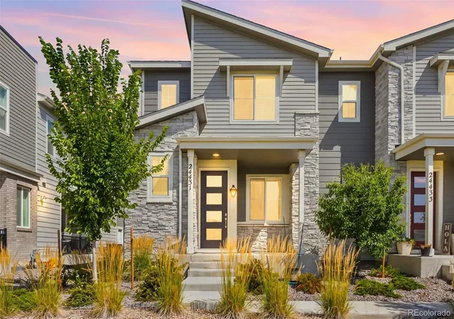 3rd image of 24431 E 41st Avenue, Aurora, CO 80019 | MLS# 6819199