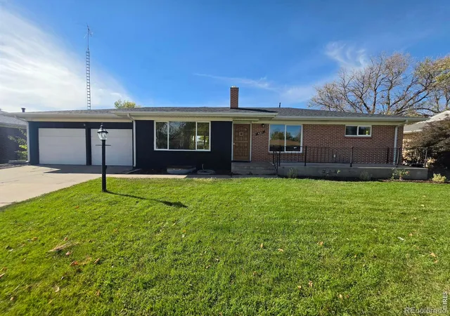Single family home for sale at 627 Park St, Fort Morgan, CO 80701 | MLS# IR1066876