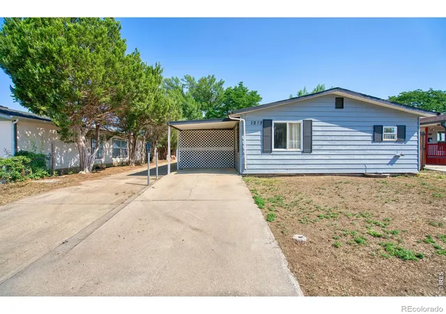 2nd image of 1212 Mackay Ct, Dacono, CO 80514 | MLS# IR1066885
