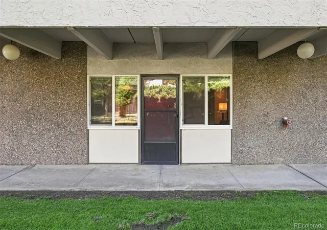 2nd image of 384 S Ironton St #111, Aurora, CO 80012 | MLS# 1872928