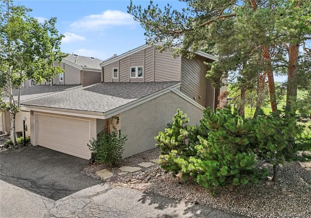 2nd image of 1550 W 28th St, Loveland, CO 80538