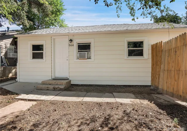 19th image of 564 S Stuart St, Denver, CO 80219 | MLS# 2459740
