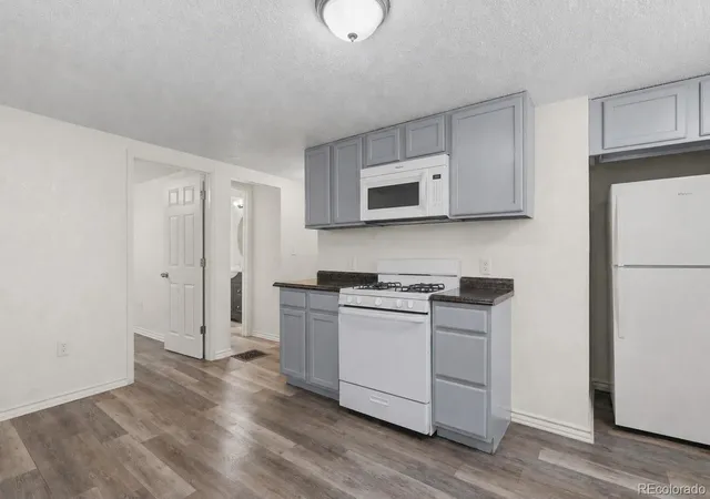 Photo 3 of Single family home for sale at 564 S Stuart St, Denver, CO 80219 | MLS# 2459740 | Listing updated on 2026-08-21