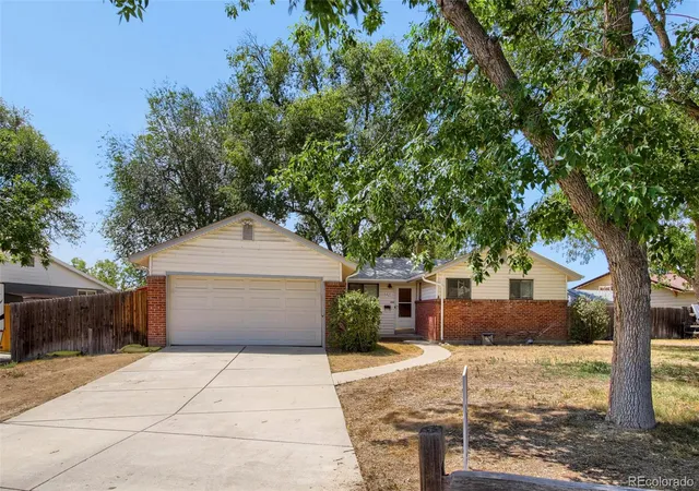 2nd image of 6421 Independence St, Arvada, CO 80004 | MLS# 6855387