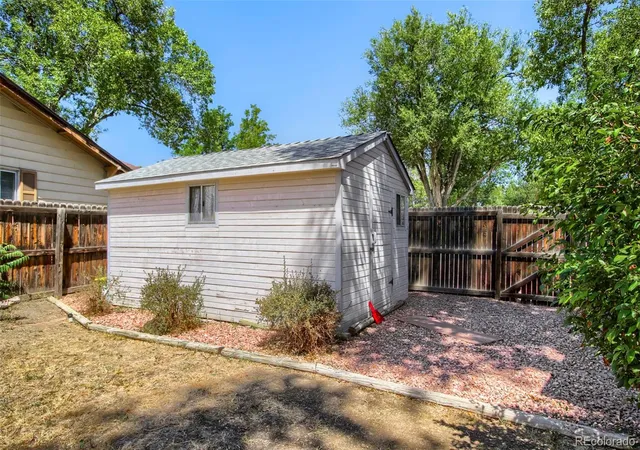 29th image of 6421 Independence St, Arvada, CO 80004 | MLS# 6855387