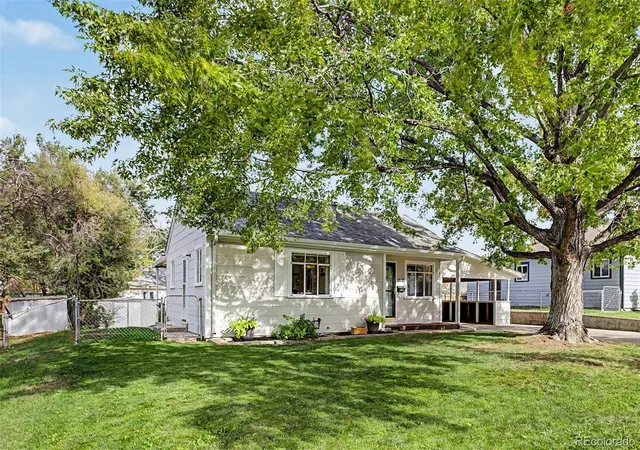Photo 2 of Single family home for sale at 2616 S Linley Ct, Denver, CO 80219 | MLS# 5251811 | Listing updated on 2026-09-23
