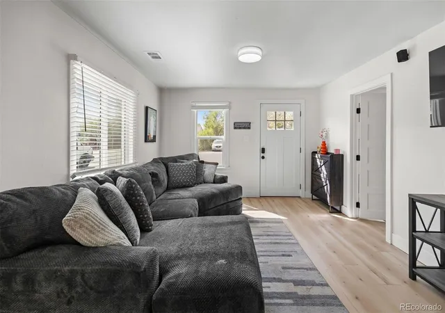 3rd image of 514 S Lowell Blvd, Denver, CO 80219 | MLS# 2982199