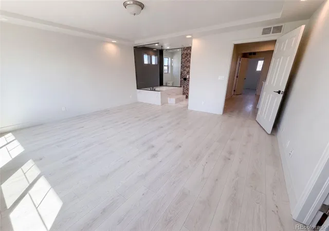 4th image of 19036 Randolph Pl, Denver, CO 80249 | MLS# 6885093