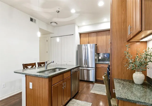 5th image of 1100 N Grant St, Denver, CO 80203