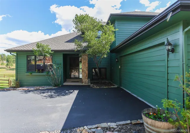 2nd image of 31667 Broadmoor Dr, Evergreen, CO 80439 | MLS# 8773372