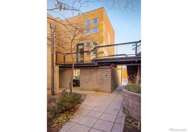 2nd image of 801 Confidence Dr #10, Longmont, CO 80504 | MLS# IR1066907