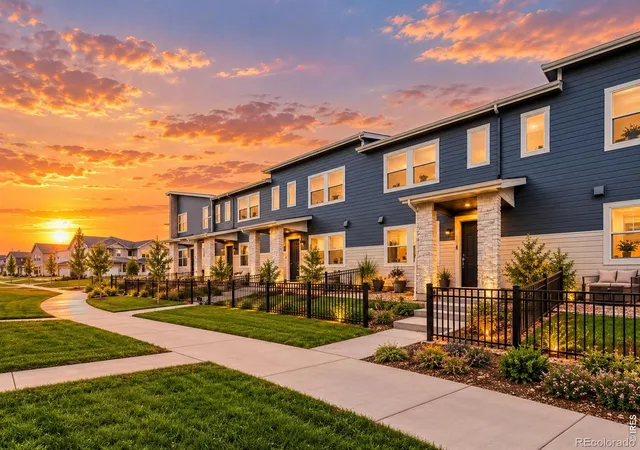 Photo 3 of Townhouse for sale at 2833 Bear Springs Cir, Longmont, CO 80503 | MLS# IR1066910 | Listing updated on 2026-09-25