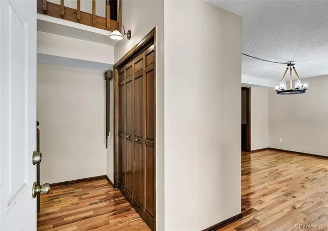 4th image of 19295 Rim Of World Dr, Monument, CO 80132 | MLS# 5037188