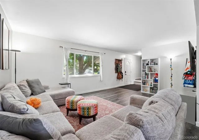 Photo 4 of Single family home for sale at 1535 S Terry St, Longmont, CO 80501 | MLS# 4821709 | Listing updated on 2026-10-01