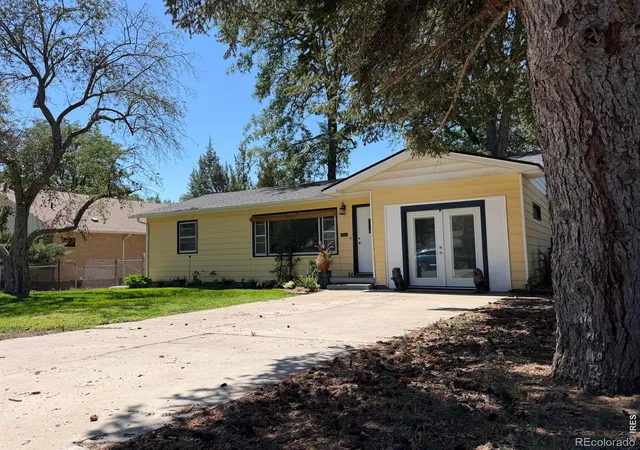 Photo 2 of Single family home for sale at 1053 N Franklin Ave, Loveland, CO 80537 | MLS# IR1066916 | Listing updated on 2026-10-07