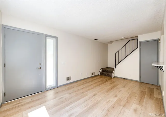 4th image of 9005 E Lehigh Ave, Denver, CO 80237