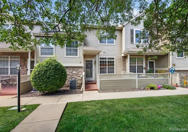 Photo 2 of Townhouse for sale at 332 W Jamison Pl #56, Littleton, CO 80120 | MLS# 5735389 | Listing updated on 2026-08-31