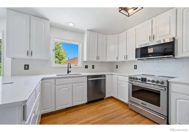 Photo 3 of Single family home for sale at 2677 Eldorado Springs Dr, Loveland, CO 80538 | MLS# IR1066935 | Listing updated on 2026-10-08