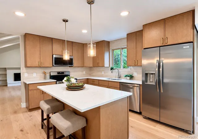Photo 2 of Single family home for sale at 6184 S Benton Ct, Littleton, CO 80123 | MLS# 9969558 | Listing updated on 2026-10-08