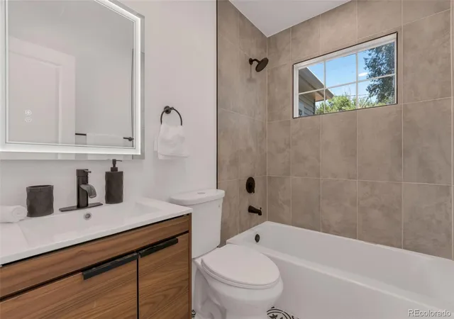 5th image of 1780 Nome St, Aurora, CO 80010 | MLS# 4003367