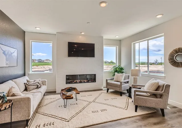 2nd image of 1203 S Algonquian St, Aurora, CO 80018 | MLS# 1789475