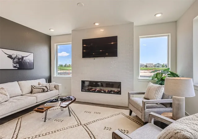 3rd image of 1203 S Algonquian St, Aurora, CO 80018 | MLS# 1789475