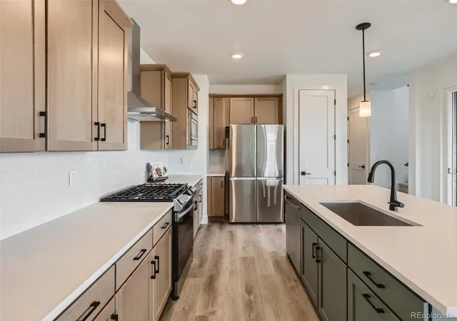 4th image of 1203 S Algonquian St, Aurora, CO 80018 | MLS# 1789475