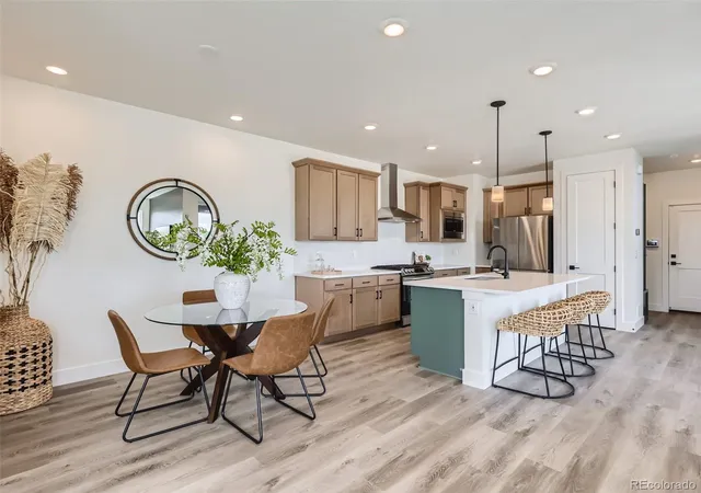 5th image of 1203 S Algonquian St, Aurora, CO 80018 | MLS# 1789475