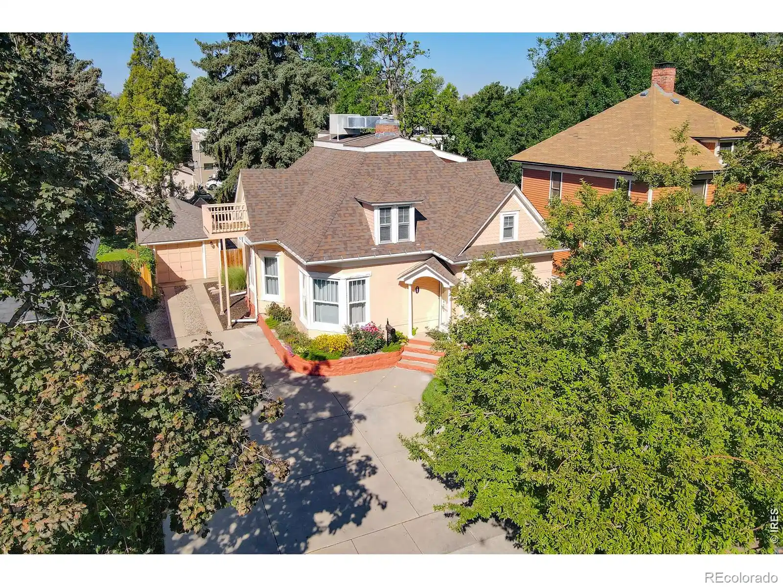 Photo 3 of Single family home for sale at 837 N Jefferson Ave, Loveland, CO 80537 | MLS# IR1066949 | Listing updated on 2026-10-26