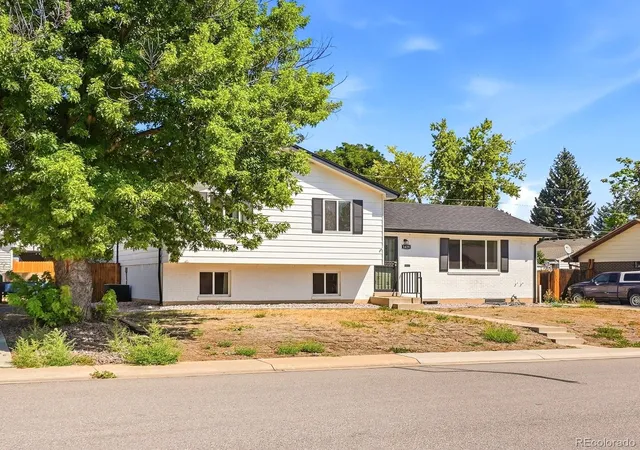 Photo 2 of Single family home for sale at 1429 Dean Dr, Northglenn, CO 80233 | MLS# 8618214 | Listing updated on 2026-09-08