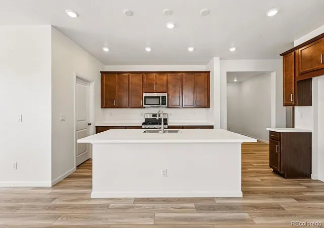 2nd image of 3309 N Denali St, Aurora, CO 80019 | MLS# 6698166