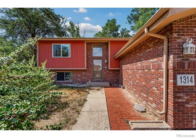 2nd image of 1314 22nd St Sw, Loveland, CO 80537 | MLS# IR1066957