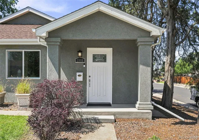 Photo 4 of Single family home for sale at 2995 Olive St, Denver, CO 80207 | MLS# 1953098 | Listing updated on 2026-08-30