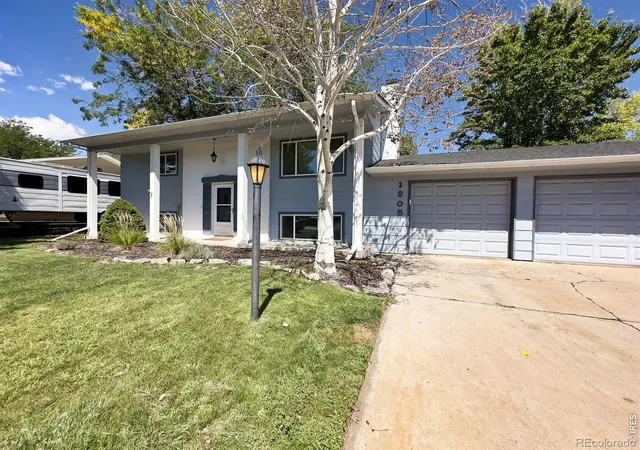 2nd image of 1205 Sycamore Dr, Loveland, CO 80538 | MLS# IR1066970