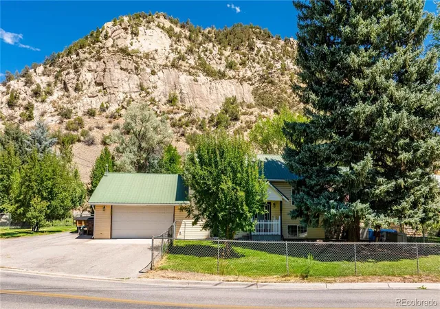 Photo 2 of Sale Pending at 230 N 7th St, New Castle, CO 81647 | MLS# 6268443 | Listing updated on 2026-10-06