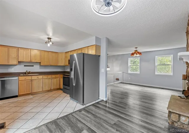 5th image of 1553 S Tucson St, Aurora, CO 80012 | MLS# 2350271