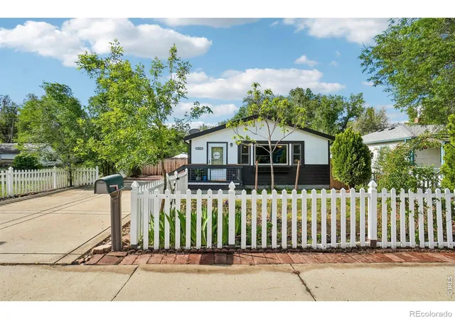 2nd image of 127 E Saint Clair Ave, Longmont, CO 80504 | MLS# IR1066978