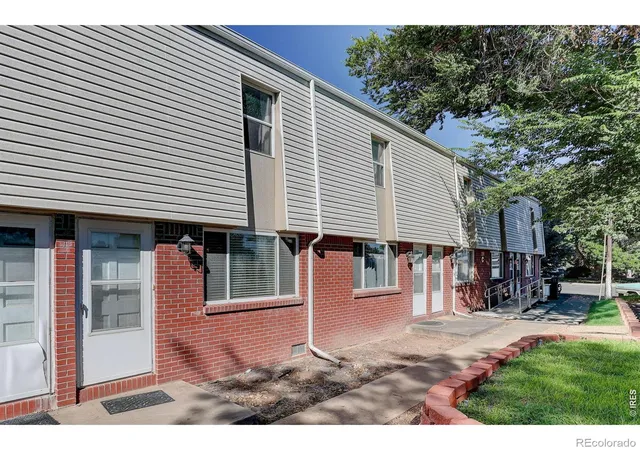 2nd image of 219 Chestnut St, Windsor, CO 80550 | MLS# IR1066985