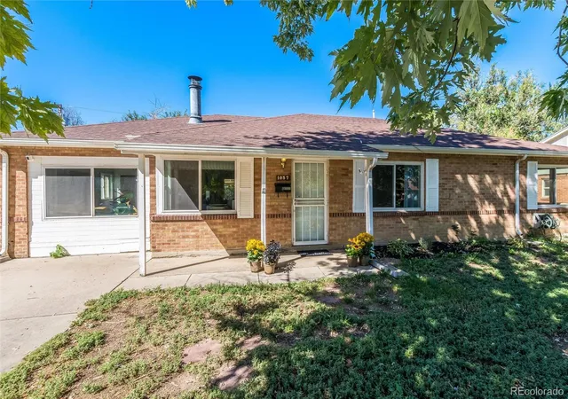 Photo 3 of Single family home for sale at 1057 Ursula St, Aurora, CO 80011 | MLS# 1966134 | Listing updated on 2026-10-09