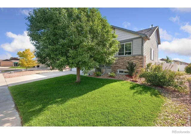 2nd image of 375 Shadowbrook Dr, Windsor, CO 80550 | MLS# IR1066995
