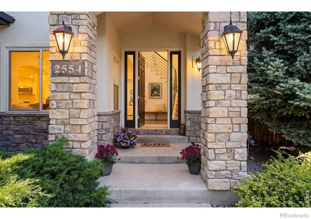 Photo 2 of Single family home for sale at 2554 Dutch Ct, Lafayette, CO 80026 | MLS# IR1066999 | Listing updated on 2026-09-13