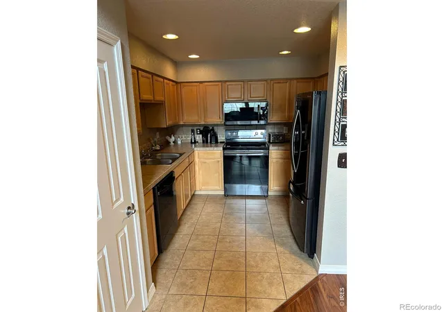 image of 805 Summer Hawk Dr #158, Longmont, CO 80504 | MLS# IR1067000
